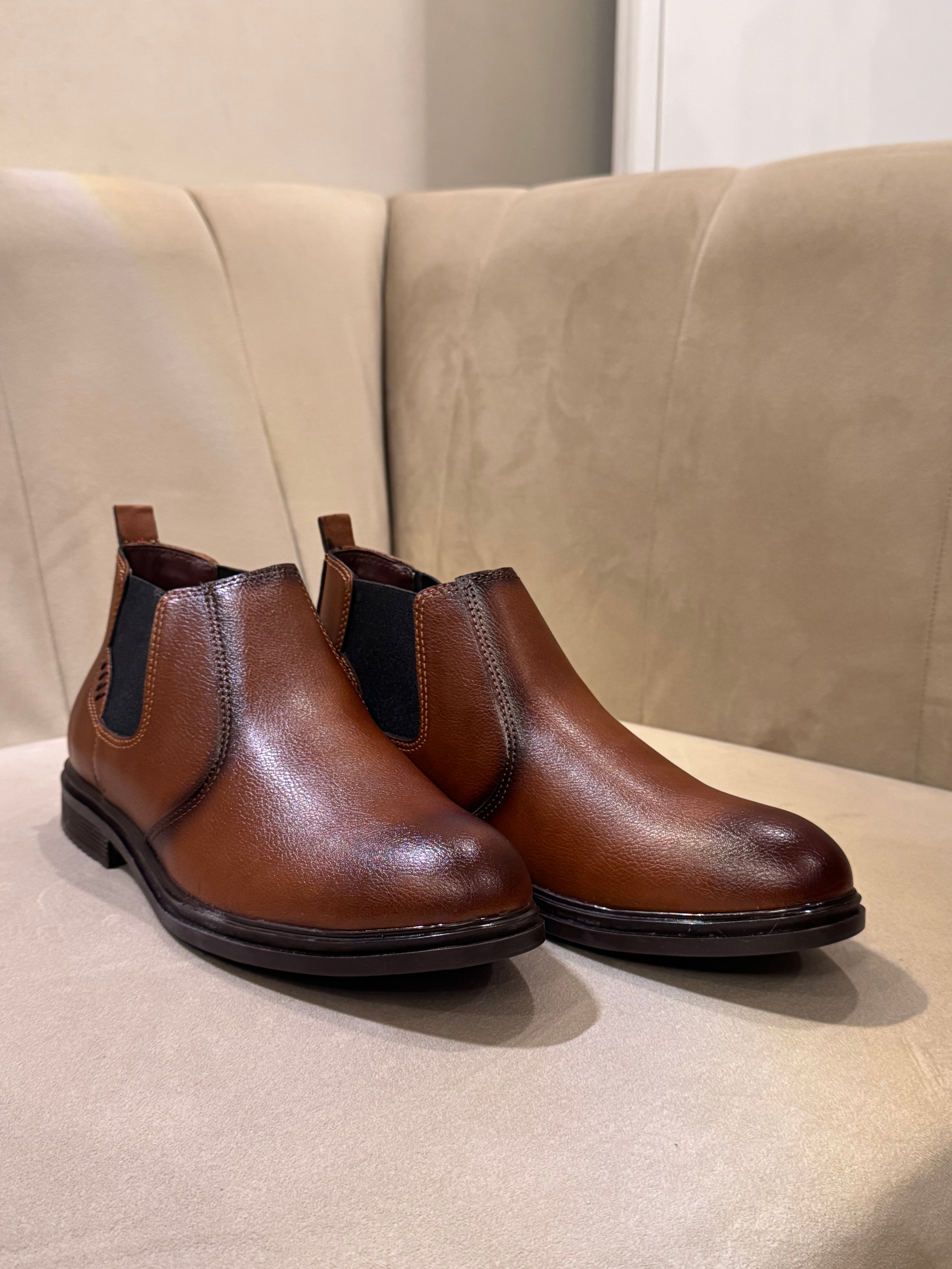 Tan Brown Chelsea Boot